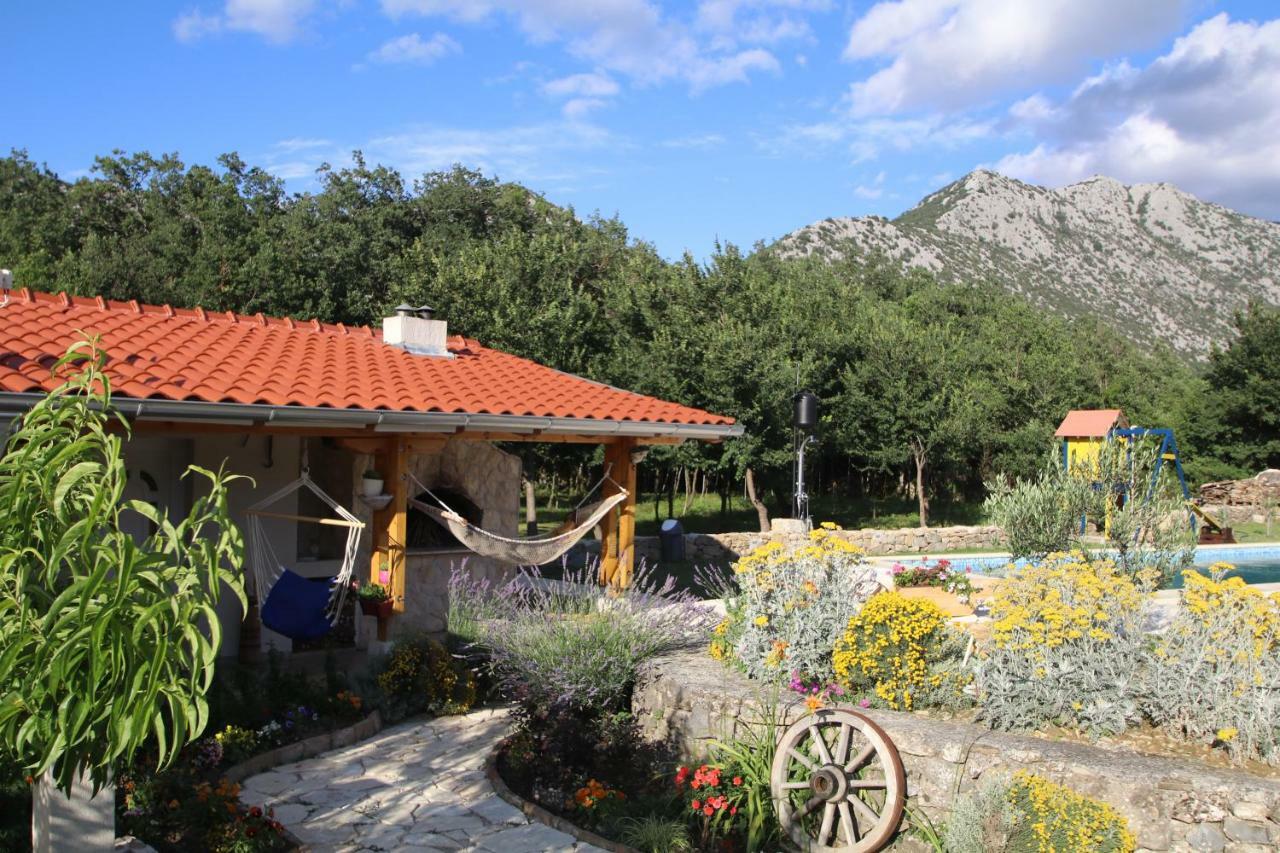Oak House Villa Zadvarje Exterior photo